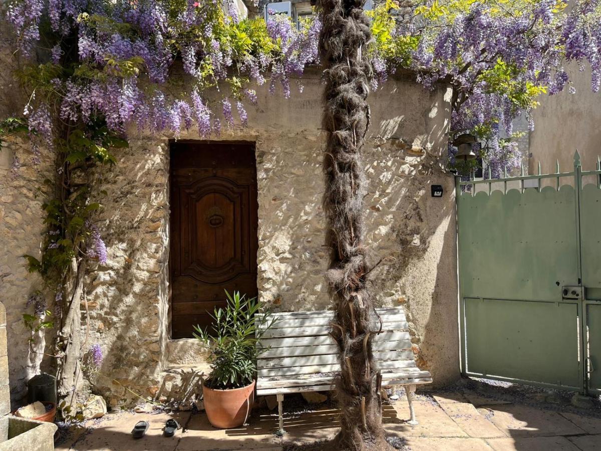 Chez Les Filles Bed & Breakfast Dions Exterior foto
